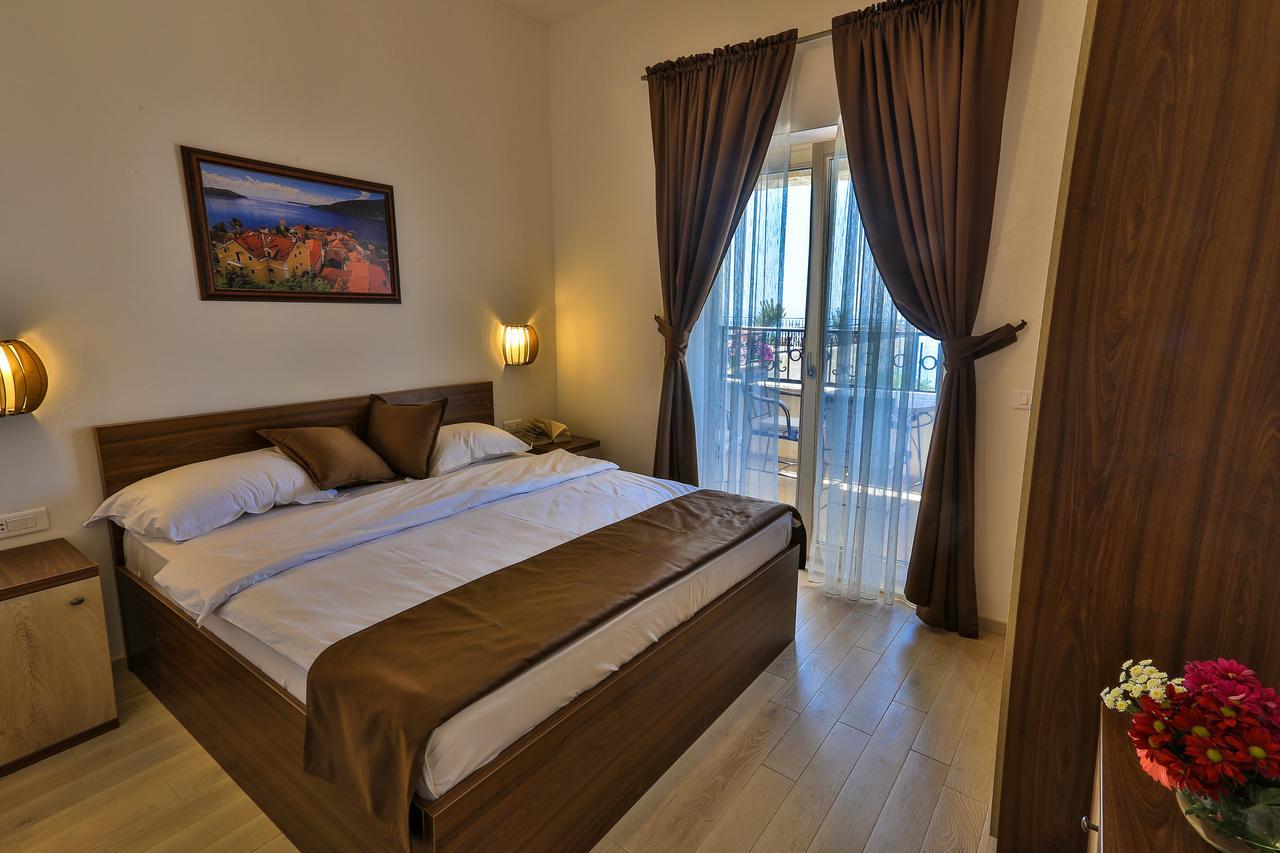 Sunny Villa Jasmine Sveti Stefan Exterior photo
